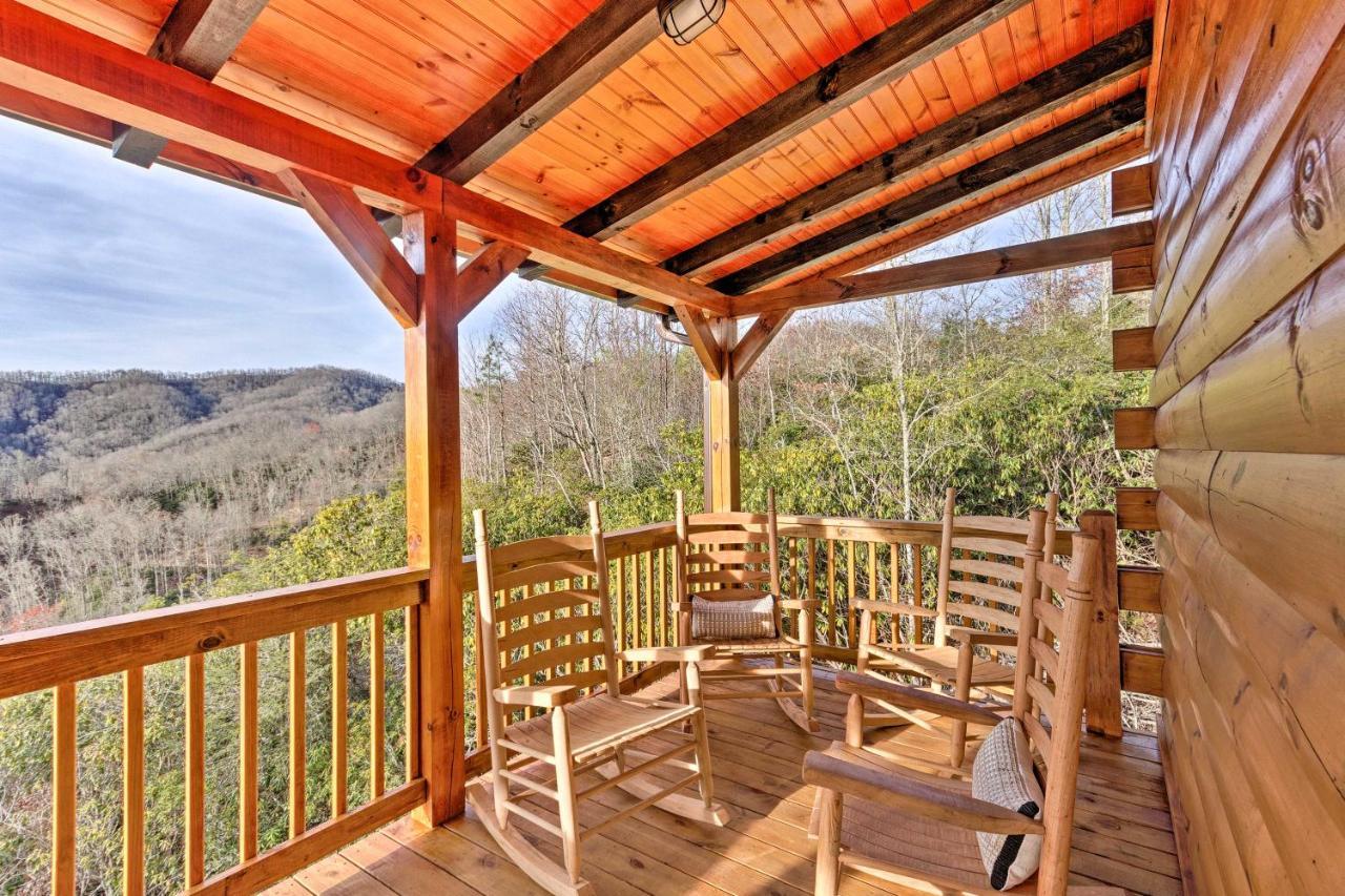 Hilltop Cabin On 5 Acres With Hot Tub And Waterfall! Bryson City Exterior foto