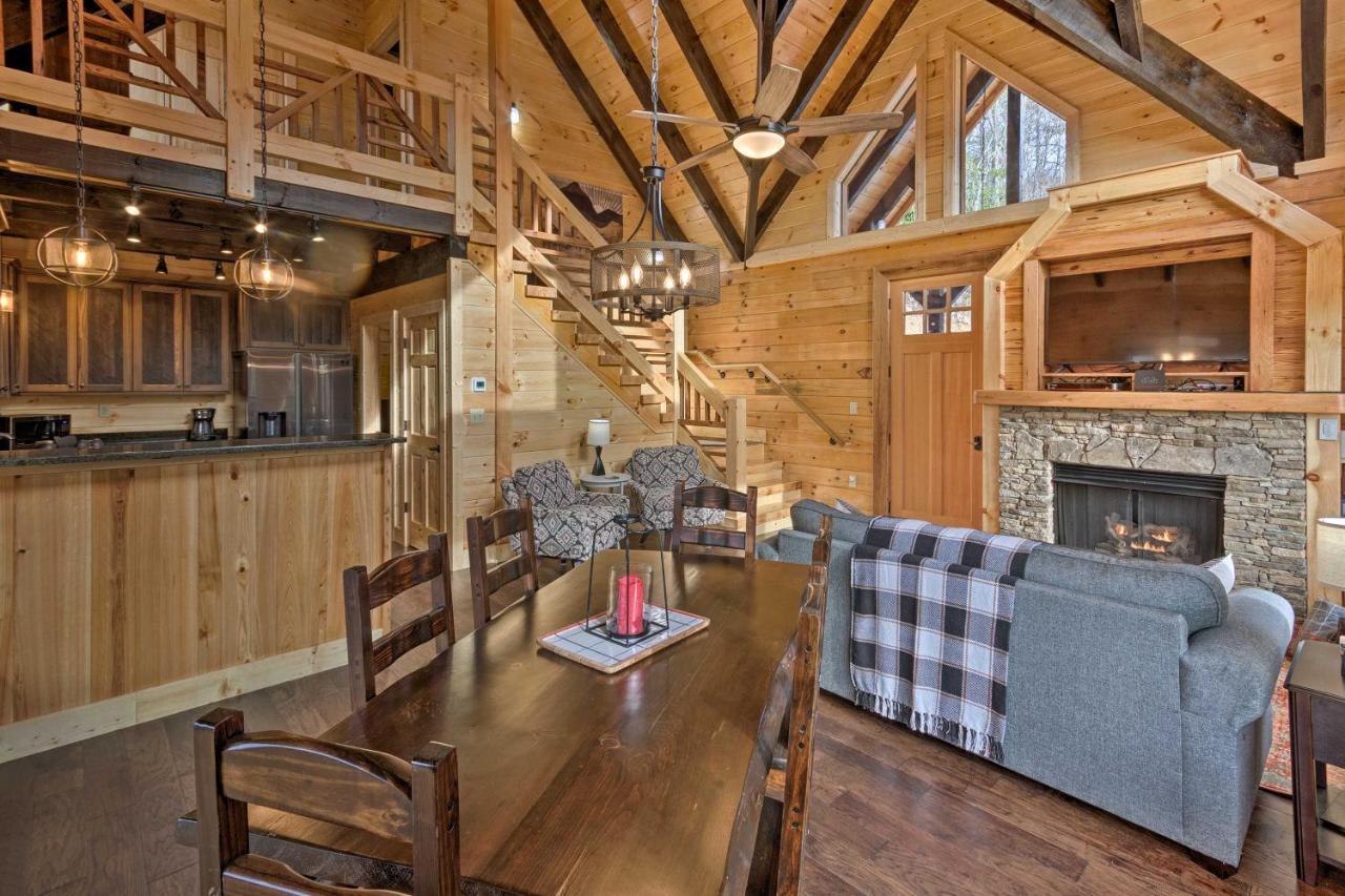 Hilltop Cabin On 5 Acres With Hot Tub And Waterfall! Bryson City Exterior foto