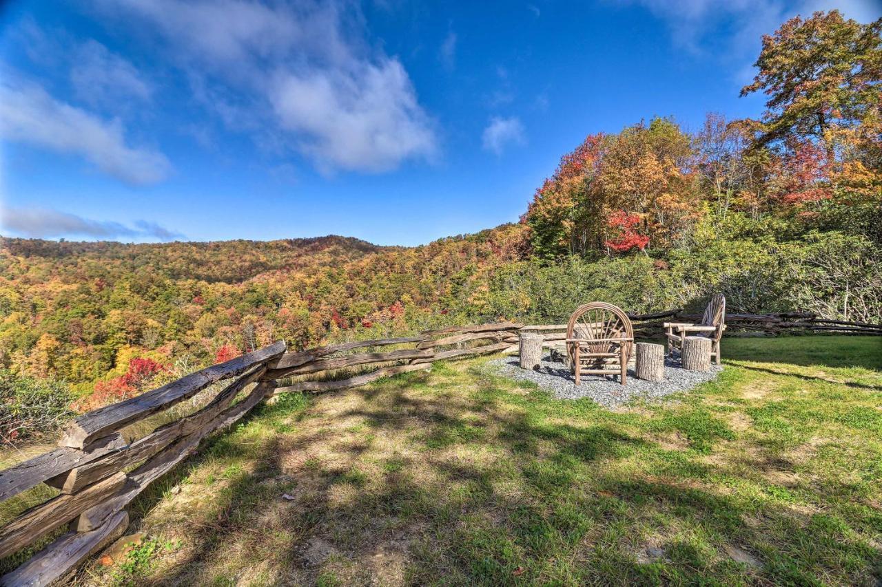 Hilltop Cabin On 5 Acres With Hot Tub And Waterfall! Bryson City Exterior foto