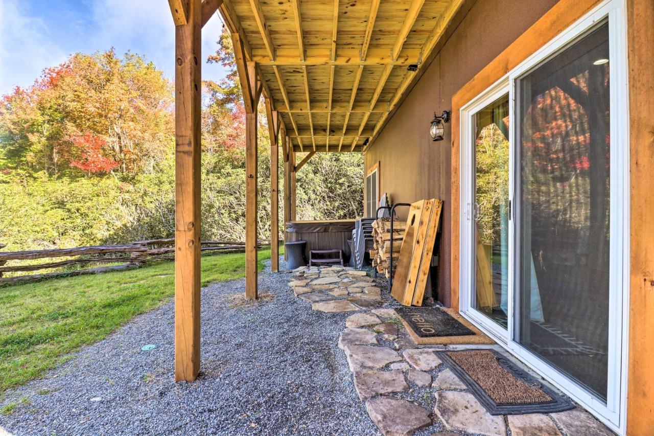 Hilltop Cabin On 5 Acres With Hot Tub And Waterfall! Bryson City Exterior foto