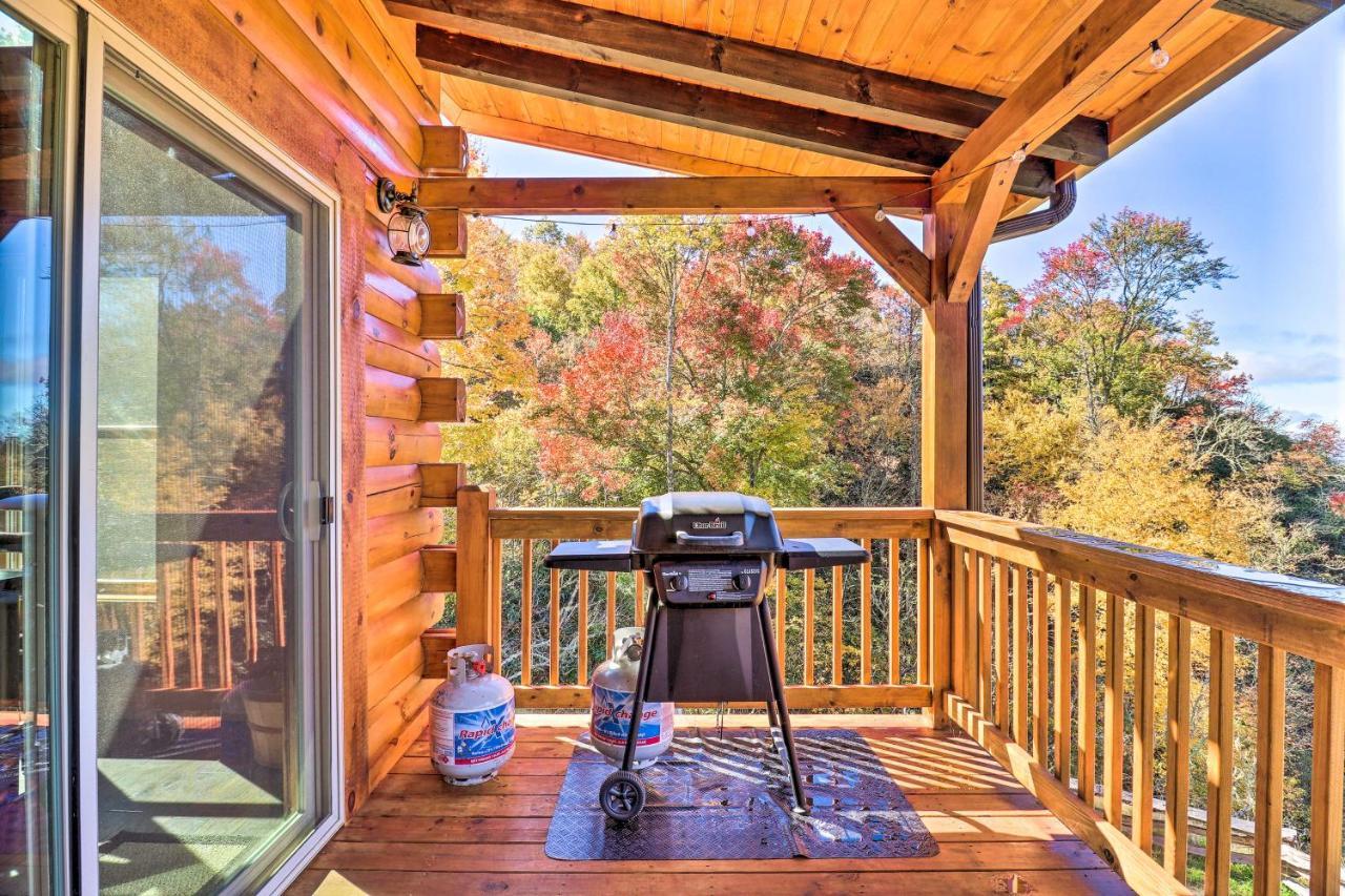 Hilltop Cabin On 5 Acres With Hot Tub And Waterfall! Bryson City Exterior foto